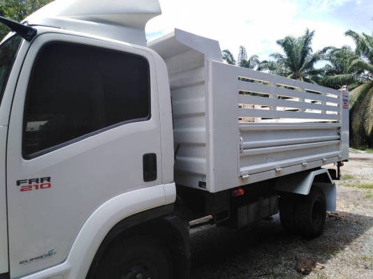 รถอีซูซุ 6 ล้อ FRR - 210 แรงม้า. ปี 56. สนใจติดต่อ 081 - 6079515 รถอีซูซุ 6 ล้อ FRR - 210 แรงม้า. ปี 56. สนใจติดต่อ 081 - 6079515