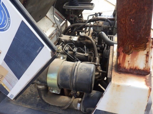 ขายรถตัก YANMAR V2 นำเข้าจากญี่ปุ่น พร้อมใช้ครับ ติดต่อ 063-9316985 ID LINE : 0639316985 ครับ