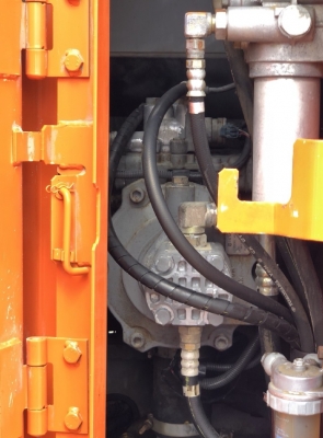 ขายรถขุด HITACHI ZX135US นำเข้าเองจากญี่ปุ่น สภาพสวยพร้อมใช้ มีVDOการทำงานครับ