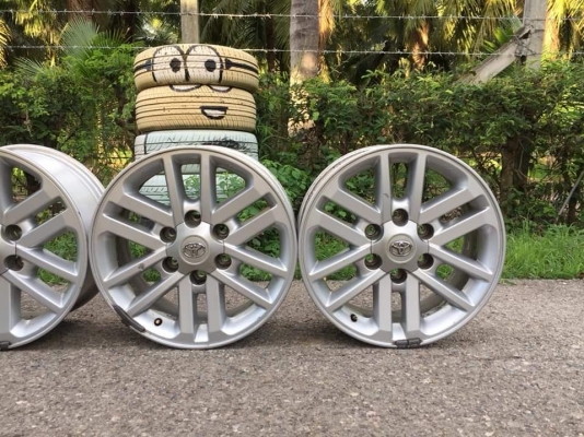 ขายล้อแม็ก Toyota Fortuner BMC ขอบ 17 4 วง ราคา 4,900 บาท