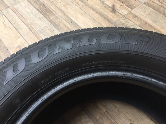 215-70-15 ปี 15 ยาง DUNLOP 2 เส้น 1000 พร้อมใส่ ยางสวยไม่มีปะไม่บวมไม่กินข้าง ดอกยางเหลือเยอะเอาไปวิ่งกันใด้อีกยาวค่ะ ###ร้านอยู่กระทุ่มแบน นะจ๊ะ### ###ราคาไม่รวมส่ง### ###ต่างจังหวัดส่งทั่วไทยค่ะ### ###ถ้าคิดว่าแพงผ่านก่อนนะค่ะ### 0878613433  id kk-koy-k
