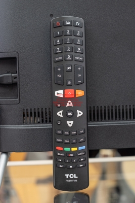 TCL UHD 4K SMART TV รุ่น 43P2US สภาพใหม่ มีคู่มือ กล่อง