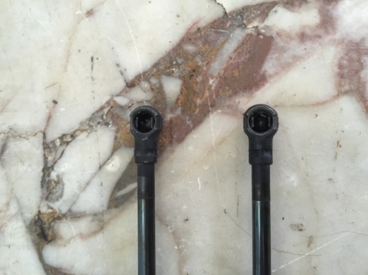 ขายโช๊คค้ำฝากระโปรงหน้ารถตู้ BENZ รุ่น E230 ปี 96-02 ขายโช๊คค้ำฝากระโปรงหน้ารถตู้ BENZ รุ่น E230 ปี 96-02