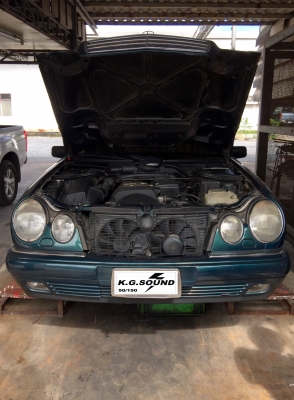 ขายโช๊คค้ำฝากระโปรงหน้ารถตู้ BENZ รุ่น E230 ปี 96-02 ขายโช๊คค้ำฝากระโปรงหน้ารถตู้ BENZ รุ่น E230 ปี 96-02