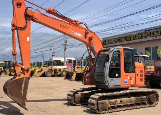 ขายรถขุด HITACHI ZX135US นำเข้าเองจากญี่ปุ่น สภาพสวยพร้อมใช้ มีVDOการทำงานครับ