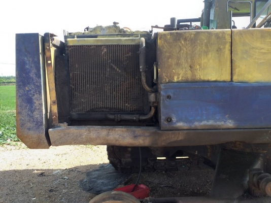 ขายKOMATSU PC200-3 โซ่หลุดอย่างเดียวใช้งานได้ราคา 260,000 ขายKOMATSU PC200-3 โซ่หลุดอย่างเดียวใช้งานได้ราคา 260,000