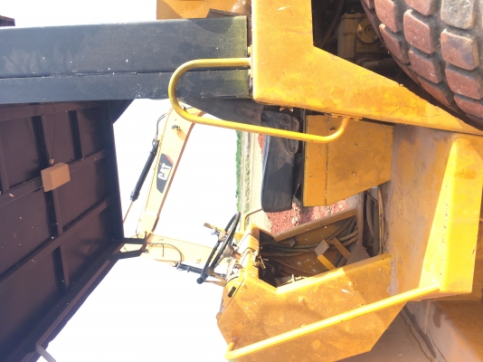 ขายรถบด10ตัน ไดนาแพ๊กซีเอ25รถสวยพร้อมใช้