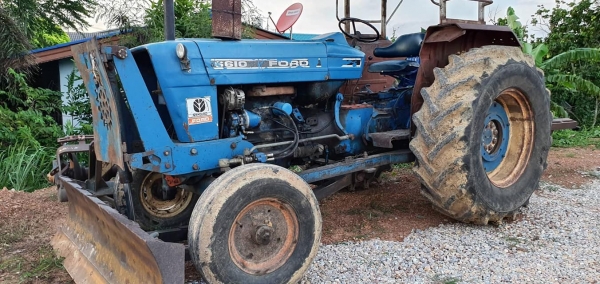 ขายรถไถ FORD 5000 (77) อุปกรณ์3ชิ้น ดันหน้า +ผา3+ผาน7 ทะเบียนพร้อมโอน ราคา 238,000บาท สนใจโทรสอบถามได้ครับ #สามย่านแทรคเตอร์ อ.แกลง ระยอง โทร/ไลน์ 0897489639 ,0899347475