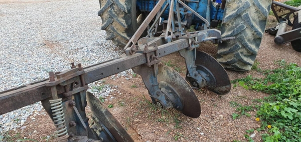 ขายรถไถ FORD 5000 (77) อุปกรณ์3ชิ้น ดันหน้า +ผา3+ผาน7 ทะเบียนพร้อมโอน ราคา 238,000บาท สนใจโทรสอบถามได้ครับ #สามย่านแทรคเตอร์ อ.แกลง ระยอง โทร/ไลน์ 0897489639 ,0899347475