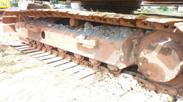 ขาย 1,350,000 KOMATSU pc130-8 ไฟฟ้าครบ เครื่องดี ปั้มแรง เอวแน่น แอร์เย็น ช่วงล่างเต็ม รถสวยพร้อมใช้ รถอยู่ นครปฐม 064-191-1112