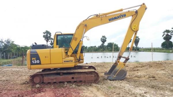 ขาย 1,350,000 KOMATSU pc130-8 ไฟฟ้าครบ เครื่องดี ปั้มแรง เอวแน่น แอร์เย็น ช่วงล่างเต็ม รถสวยพร้อมใช้ รถอยู่ นครปฐม 064-191-1112