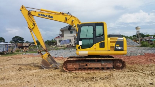 ขาย 1,350,000 KOMATSU pc130-8 ไฟฟ้าครบ เครื่องดี ปั้มแรง เอวแน่น แอร์เย็น ช่วงล่างเต็ม รถสวยพร้อมใช้ รถอยู่ นครปฐม 064-191-1112