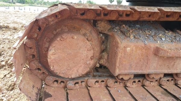 ขาย 1,350,000 KOMATSU pc130-8 ไฟฟ้าครบ เครื่องดี ปั้มแรง เอวแน่น แอร์เย็น ช่วงล่างเต็ม รถสวยพร้อมใช้ รถอยู่ นครปฐม 090-772-3710 090-772-3708