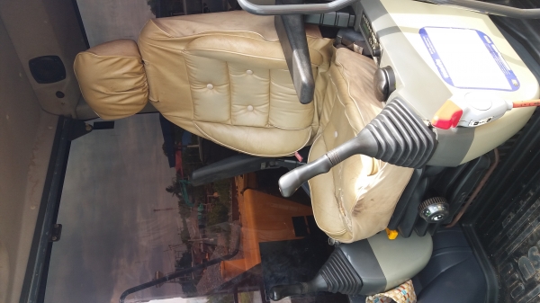 ขาย 1,350,000 KOMATSU pc130-8 ไฟฟ้าครบ เครื่องดี ปั้มแรง เอวแน่น แอร์เย็น ช่วงล่างเต็ม รถสวยพร้อมใช้ รถอยู่ นครปฐม 090-772-3710 090-772-3708