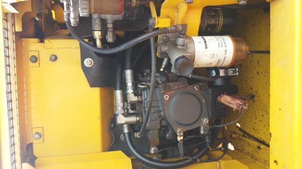 ขาย 1,350,000 KOMATSU pc130-8 ไฟฟ้าครบ เครื่องดี ปั้มแรง เอวแน่น แอร์เย็น ช่วงล่างเต็ม รถสวยพร้อมใช้ รถอยู่ นครปฐม 090-772-3710 090-772-3708