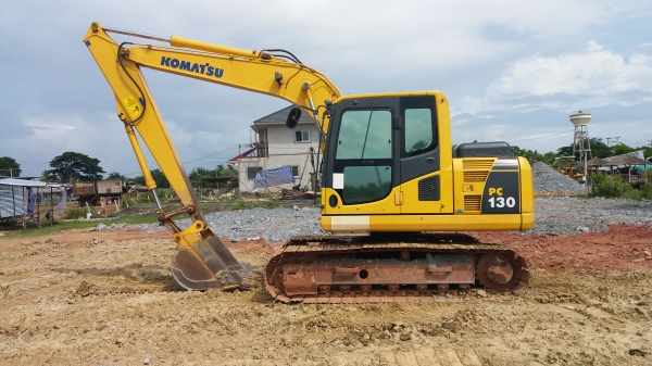 ขาย 1,350,000 KOMATSU pc130-8 ไฟฟ้าครบ เครื่องดี ปั้มแรง เอวแน่น แอร์เย็น ช่วงล่างเต็ม รถสวยพร้อมใช้ รถอยู่ นครปฐม 090-772-3710 090-772-3708