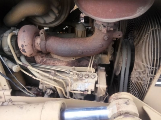 ขาย 950,000 CAT D5H สป๊อกเก็ตลอย ซีรี่ทรู สไล 6 ทิศทาง เอกสารเล่มพร้อมโอน เครื่องดี เกียร์แรง พร้อมใช้งาน ช่วงล่างโซ่แผ่นสวย เก๋งแอร์ รถอยู่ กทม. 090-772-3710 090-772-3708