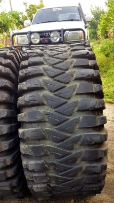ขายยาง 37&quot; ขอบ 16