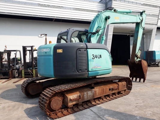 รถขุด Kobelco รุ่น SK135SR-1ES