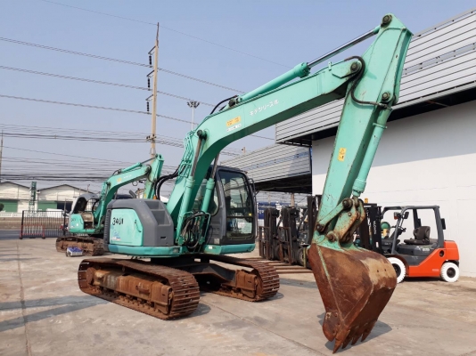 รถขุด Kobelco รุ่น SK135SR-1ES