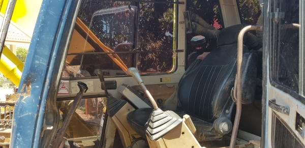 KOBELCO SK60-MARK3 (ท่าม่วงแทรกเตอร์ 086-5003800)