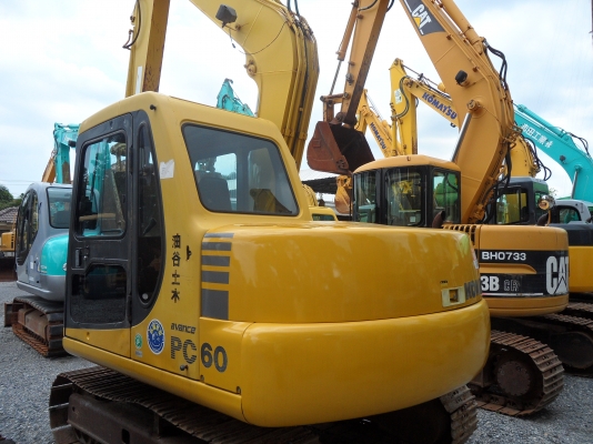 PC60-7 KOMATSU  (รถนอก นำเข้า ขายถูก)@945,000 รถขุดเก่านอก สถาพดีพร้อมใช้ เพิ่งนำเข้ามายังไม่เคยใช้งานในเมืองไทยเลย เครื่องดีปั้มเเรงพร้อมใช้ บูมอาร์มสวย ช่วงล่างดี เร็วแรง ไม่โหลดพร้อมใช้รถเดิมๆ เอกสารอินวอยสนใจคลิ๊ก ☎ 081-989-1989 หรั่งครับ