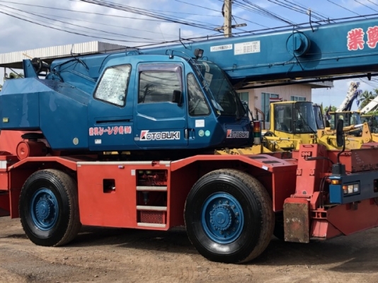 ขายรถเครน TADANO GR250N-1 (ขนาด 25 ตัน) ปี 2007 นำเข้าเองจากญี่ปุ่น สภาพสวยพร้อมใช้งาน มีVDOการทำงาน