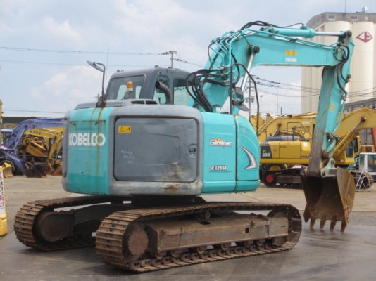 ขายรถขุดนำเข้าจากประเทศญี่ปุ่น kobelco sk125 yy06 รุ่น8 สนใจติดต่อสอบถาม 0923309229 อีด