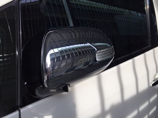 ขายฝาครอบกระจกมองข้างรถตู้ TOYOTA รุ่น ALPHARD ปี08