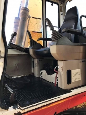 ขาย 780,000 KOMATSU pc 120-5 สวยๆเดิมๆ  เครื่องดี ปั้มแรง ช่วงล่างสวย คอนโทนสั้น ตัวเดินใหญ่ อาร์มพิเศษ ไฟฟ้าครบระบบเต็ม เอกสารอินวอย รถสวยพร้อมใช้ รถอยู่ ปทุมธานี 090-772-3710 090-772-3708