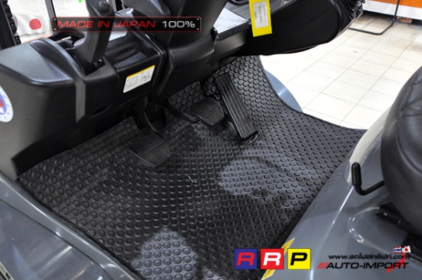 ขายรถโฟล์คลิฟท์มือสอง TOYOTA รุ่น 8FG20-30911 นำเข้าจากประเทศญี่ปุ่น 100\% ไม่เคยใช้งานในไทย