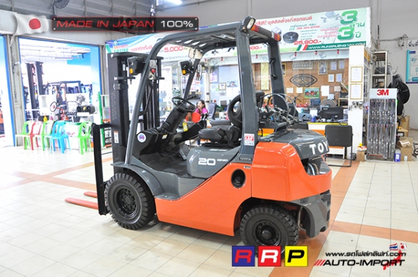 ขายรถโฟล์คลิฟท์มือสอง TOYOTA รุ่น 8FG20-30911 นำเข้าจากประเทศญี่ปุ่น 100\% ไม่เคยใช้งานในไทย