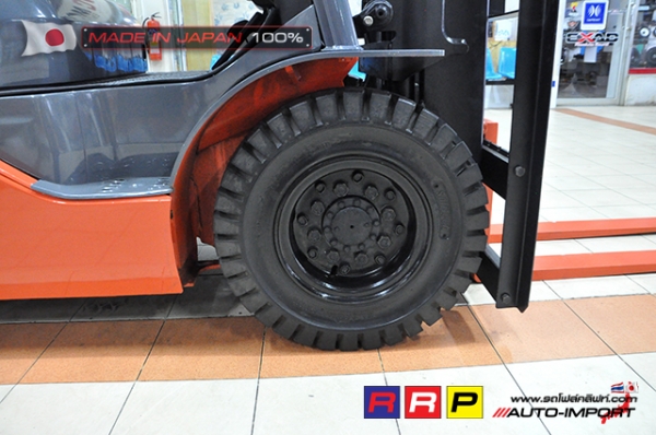 ขายรถโฟล์คลิฟท์มือสอง TOYOTA รุ่น 8FG20-30911 นำเข้าจากประเทศญี่ปุ่น 100\% ไม่เคยใช้งานในไทย