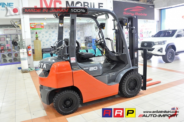 ขายรถโฟล์คลิฟท์มือสอง TOYOTA รุ่น 8FG20-30911 นำเข้าจากประเทศญี่ปุ่น 100\% ไม่เคยใช้งานในไทย