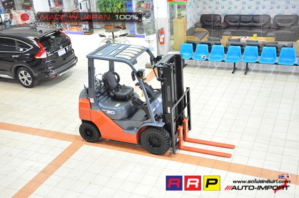 ขายรถโฟล์คลิฟท์มือสอง TOYOTA รุ่น 8FG20-30911 นำเข้าจากประเทศญี่ปุ่น 100\% ไม่เคยใช้งานในไทย