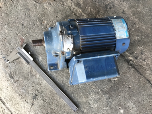 ขายมอเตอร์เกียร์ Cycro drive Sumitomo 1/3HP. 380V อัตราทด 1:21 made in Japan เพลาออกประมาณ 70รอบต่อนาที สภาพสวย หมุนนิ่ม พร้อมใช้งาน
