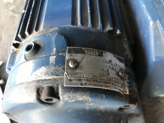 ขายมอเตอร์เกียร์ Cycro drive Sumitomo 1/3HP. 380V อัตราทด 1:21 made in Japan เพลาออกประมาณ 70รอบต่อนาที สภาพสวย หมุนนิ่ม พร้อมใช้งาน