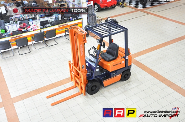 ขายรถโฟล์คลิฟท์มือสอง TOYOTA รุ่น 5FG15-15803 นำเข้าจากประเทศญี่ปุ่น 100\% ไม่เคยใช้งานในไทย