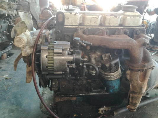 เครื่องพร้อมเกียร์นิสสัน TD25 พร้อมใช้งาน