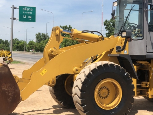 ขายรถตักล้อยาง TCM L27 (เทียบเท่า WA300) นำเข้าเองจากญี่ปุ่น สภาพสวยพร้อมใช้ มีVDOการทำงานครับ