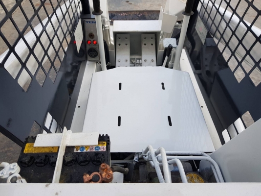 รถตักเล็ก TCM 343 รุ่นbobcat  ใช้งานเพียง900ชั่วโมง ใช้งานสำหรับพื้นที่แคบ ขับง่าย สามารถหมุนรอบตัวเอง360องศา ใช้ในฟาร์มวัว ฟาร์มหมู ตักมูลสัตว์ทดแทนแรงงานและประหยัดเวลา ราคา180,000บาท สนใจติดต่อ โทรและไลน์ 083-4355829, 092-9938255 หรือติดต่อสอบถามได