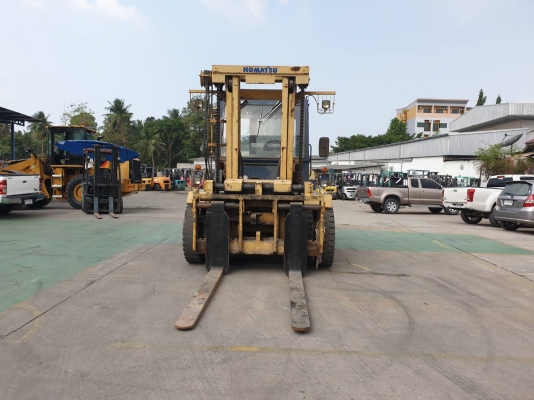 ขายรถดีเซล11.5ตันสภาพพร้อมใช้