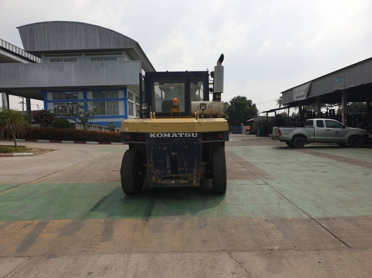 ขายรถดีเซล11.5ตันสภาพพร้อมใช้