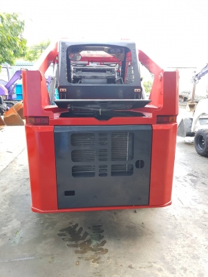 บ๊อบแคท TCM 709 เก่านอกไม่เคยใช้งานในไทย คล่องตัว เครื่องยนต์ดี ระบบดี  4สูบ ราคา 380,000'บาท  สนใจโทร 083-4355829 081-8416818 รับรองคุณภาพ ติดต่อสอบถามได้ที่  กดไปที่ลิ้งค์้เพื่อสอบถาม   Line: https://line.me/R/ti/p/\%40zbk0541k