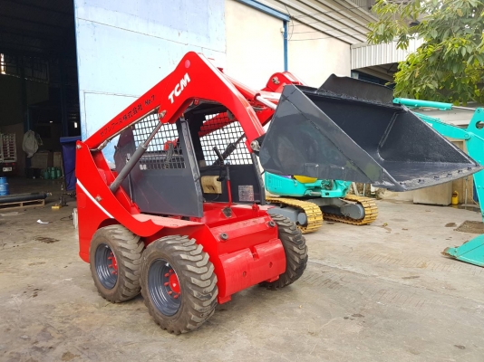 บ๊อบแคท TCM 709 เก่านอกไม่เคยใช้งานในไทย คล่องตัว เครื่องยนต์ดี ระบบดี  4สูบ ราคา 380,000'บาท  สนใจโทร 083-4355829 081-8416818 รับรองคุณภาพ ติดต่อสอบถามได้ที่  กดไปที่ลิ้งค์้เพื่อสอบถาม   Line: https://line.me/R/ti/p/\%40zbk0541k