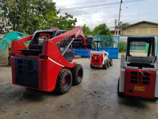 บ๊อบแคท TCM 709 เก่านอกไม่เคยใช้งานในไทย คล่องตัว เครื่องยนต์ดี ระบบดี  4สูบ ราคา 380,000'บาท  สนใจโทร 083-4355829 081-8416818 รับรองคุณภาพ ติดต่อสอบถามได้ที่  กดไปที่ลิ้งค์้เพื่อสอบถาม   Line: https://line.me/R/ti/p/\%40zbk0541k