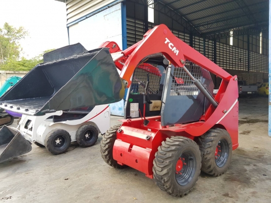 บ๊อบแคท TCM 709 เก่านอกไม่เคยใช้งานในไทย คล่องตัว เครื่องยนต์ดี ระบบดี  4สูบ ราคา 380,000'บาท  สนใจโทร 083-4355829 081-8416818 รับรองคุณภาพ ติดต่อสอบถามได้ที่  กดไปที่ลิ้งค์้เพื่อสอบถาม   Line: https://line.me/R/ti/p/\%40zbk0541k