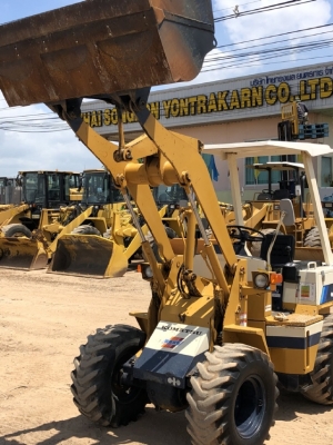 ขายรถตักล้อยาง KOMATSU WA30-2 นำเข้าเองจากญี่ปุ่น สภาพสวยพร้อมใช้ มีVDOการทำงานครับ