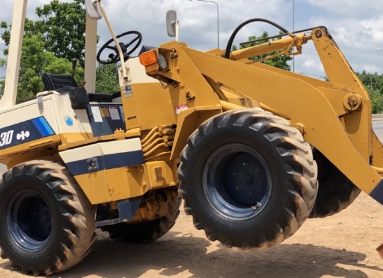 ขายรถตักล้อยาง KOMATSU WA30-2 นำเข้าเองจากญี่ปุ่น สภาพสวยพร้อมใช้ มีVDOการทำงานครับ