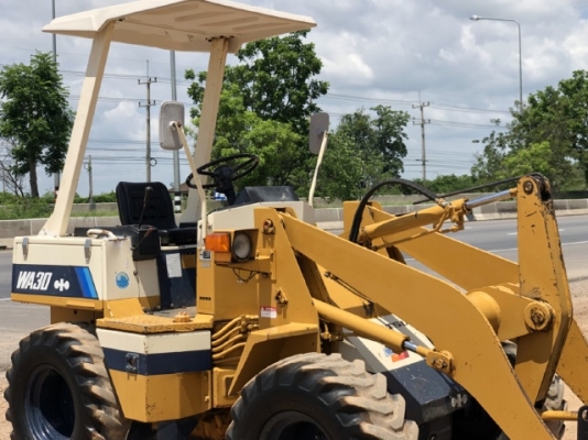 ขายรถตักล้อยาง KOMATSU WA30-2 นำเข้าเองจากญี่ปุ่น สภาพสวยพร้อมใช้ มีVDOการทำงานครับ
